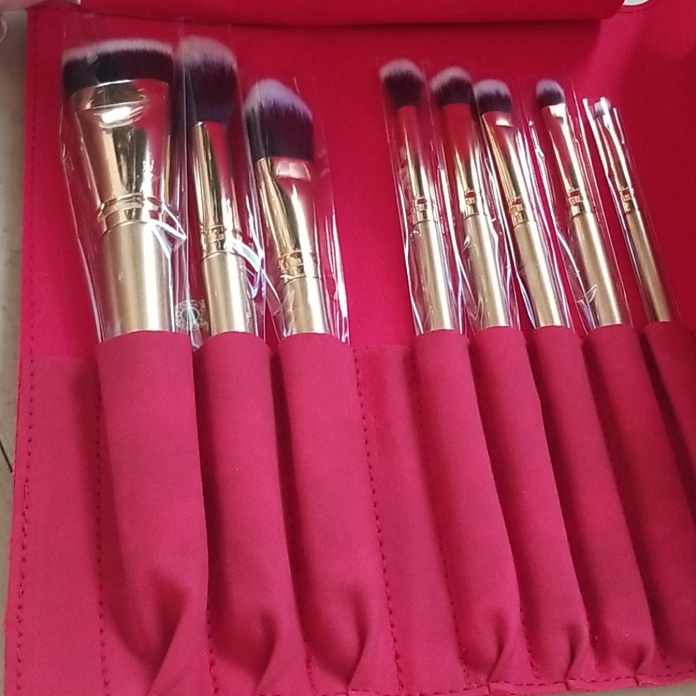 Luxie Gold 8 Brush set